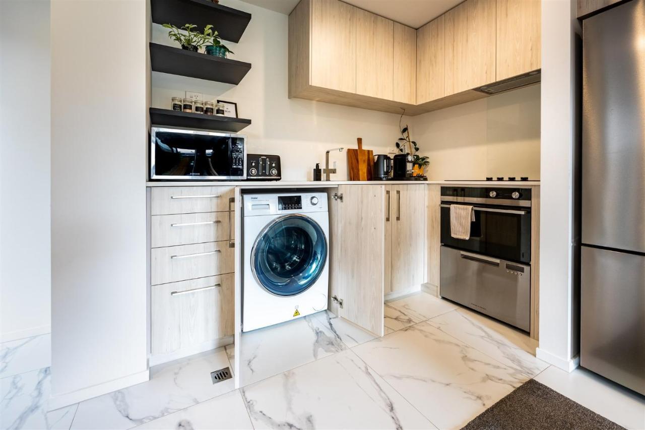 Stylish Home In Christchurch Central Экстерьер фото